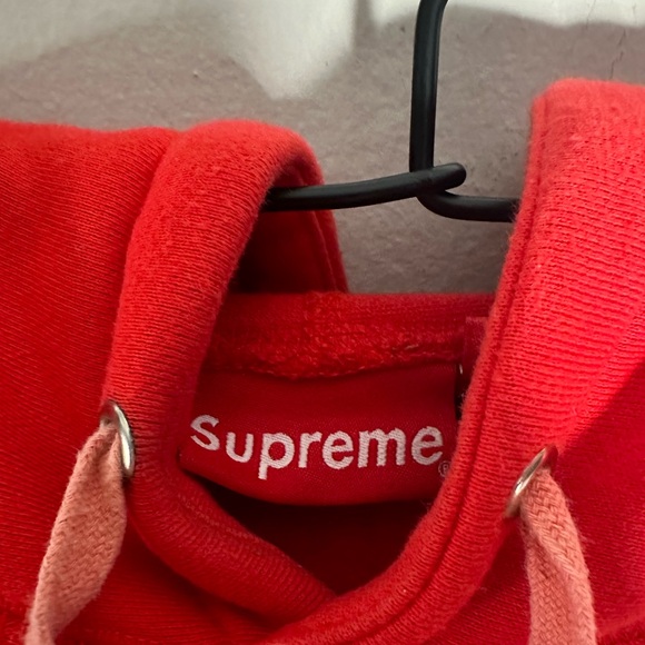 Supreme Hoodie - Picture 3 of 6